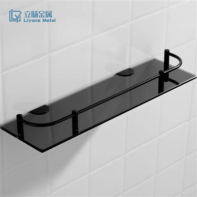 Duschhylla i härdat glas